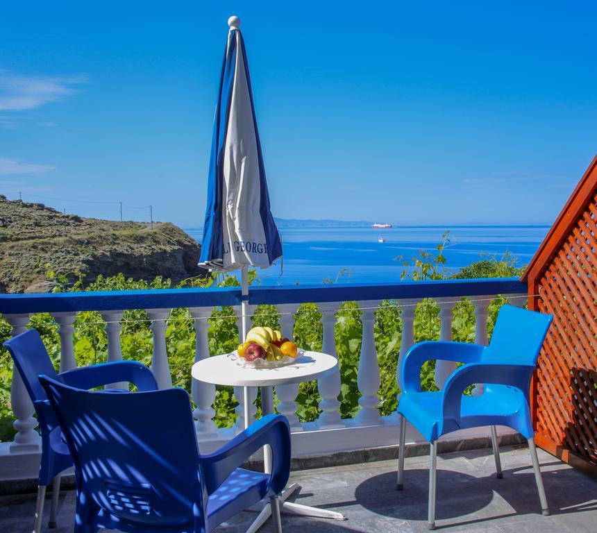 Villa George バトシ エクステリア 写真
